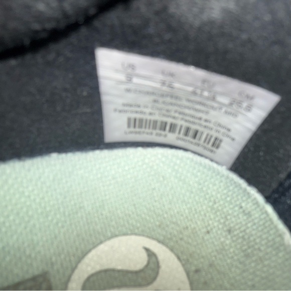 lululemon athletica Black Running Shoes chargefeel workout mid women’s sz9 - Picture 9 of 11